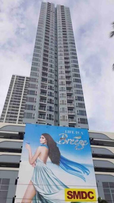 Breeze Residences - 1Br Unit With Balcony -Top Floor マニラ市 エクステリア 写真