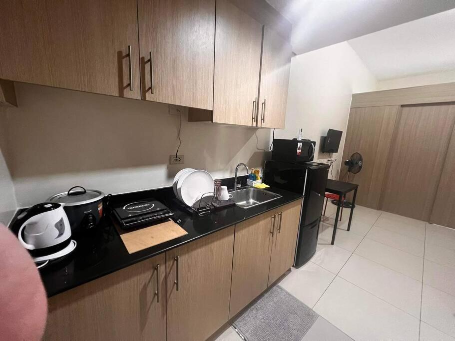 Breeze Residences - 1Br Unit With Balcony -Top Floor マニラ市 エクステリア 写真