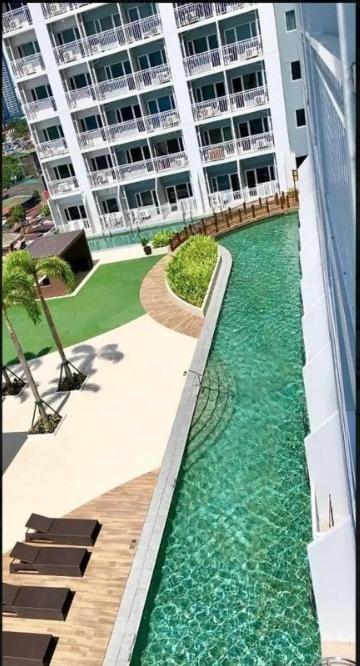 Breeze Residences - 1Br Unit With Balcony -Top Floor マニラ市 エクステリア 写真