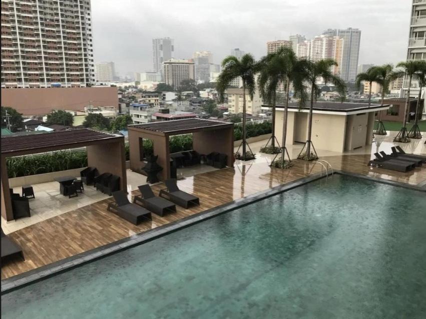 Breeze Residences - 1Br Unit With Balcony -Top Floor マニラ市 エクステリア 写真