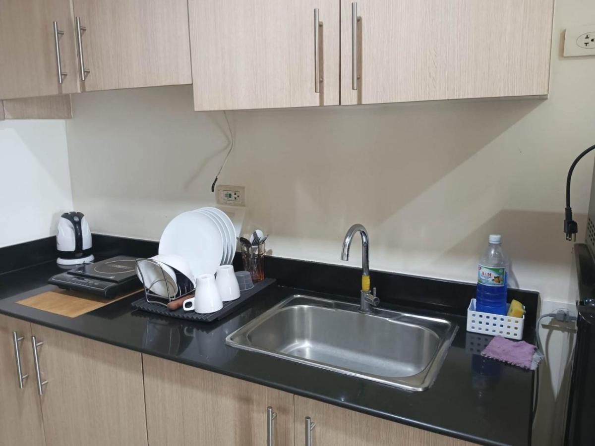 Breeze Residences - 1Br Unit With Balcony -Top Floor マニラ市 エクステリア 写真