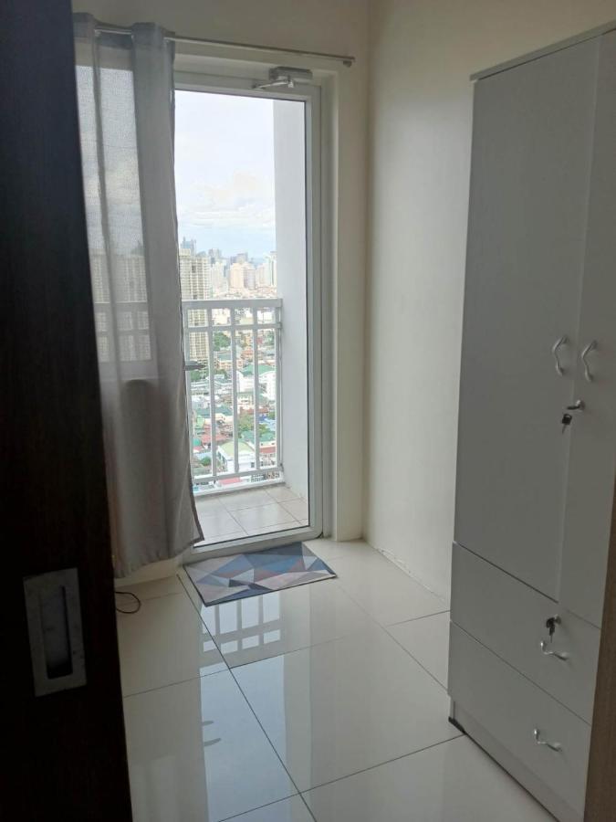 Breeze Residences - 1Br Unit With Balcony -Top Floor マニラ市 エクステリア 写真