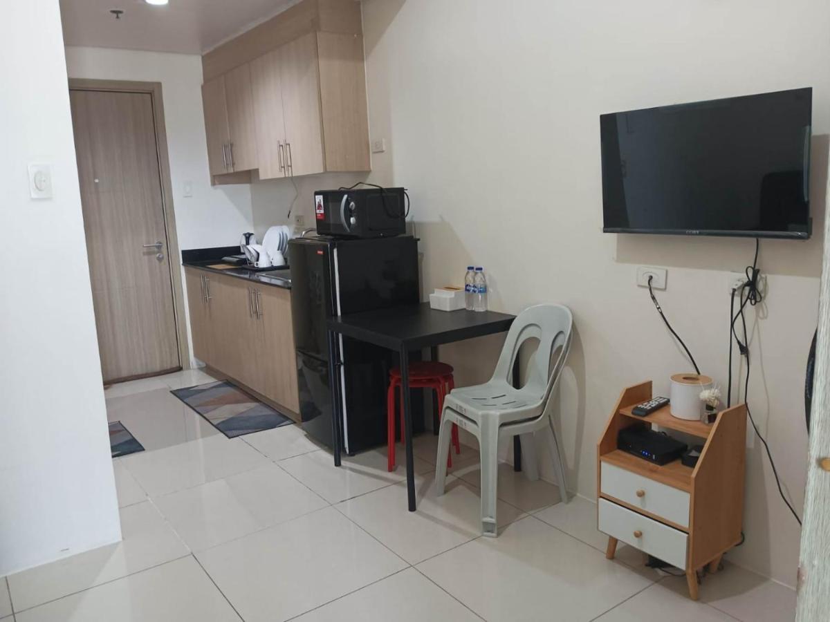 Breeze Residences - 1Br Unit With Balcony -Top Floor マニラ市 エクステリア 写真